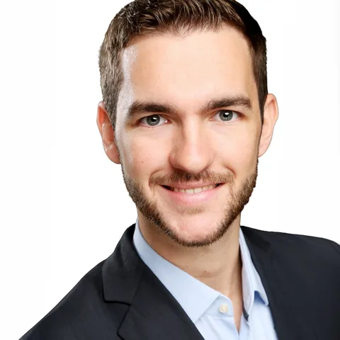 Dr. Yannic Ackermann